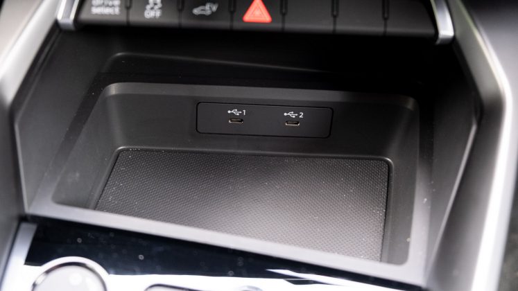 Audi A3 TFSI e USB ports
