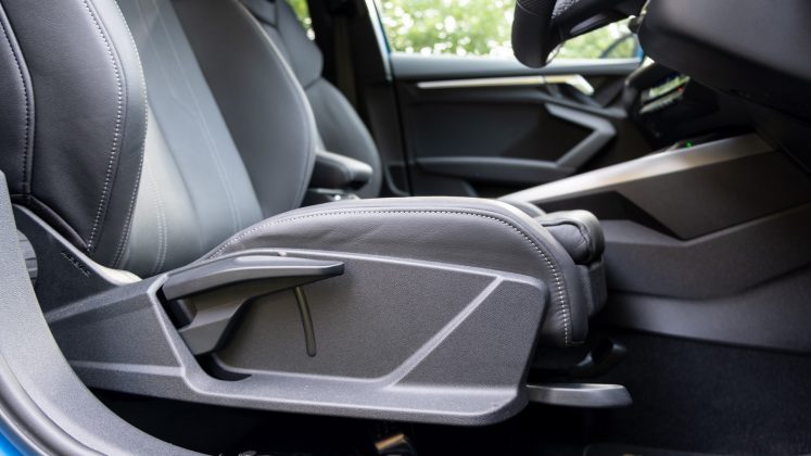 Audi A3 TFSI e front seat adjustment