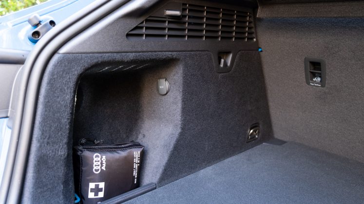Audi A3 TFSI e rear ports