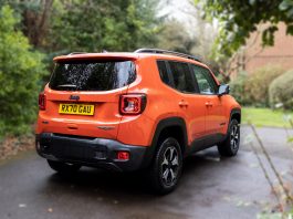 Jeep Renegade 4xe audio review