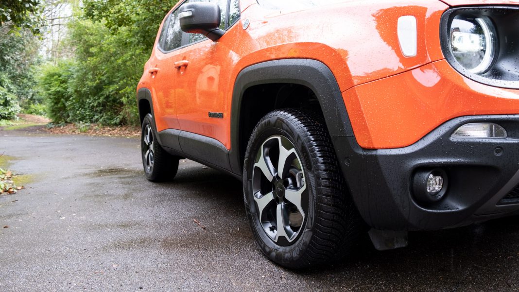 Jeep Renegade 4xe rims