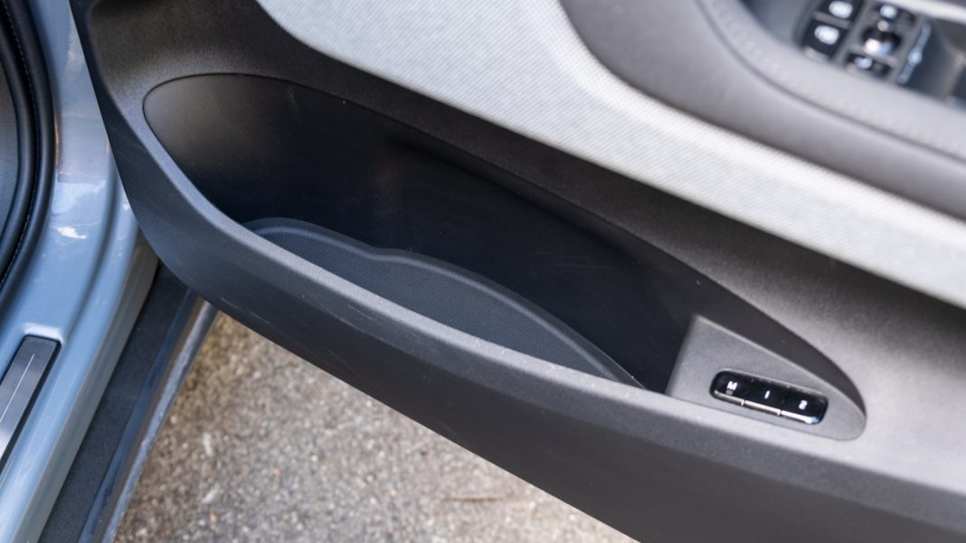 Polestar 2 front door compartment