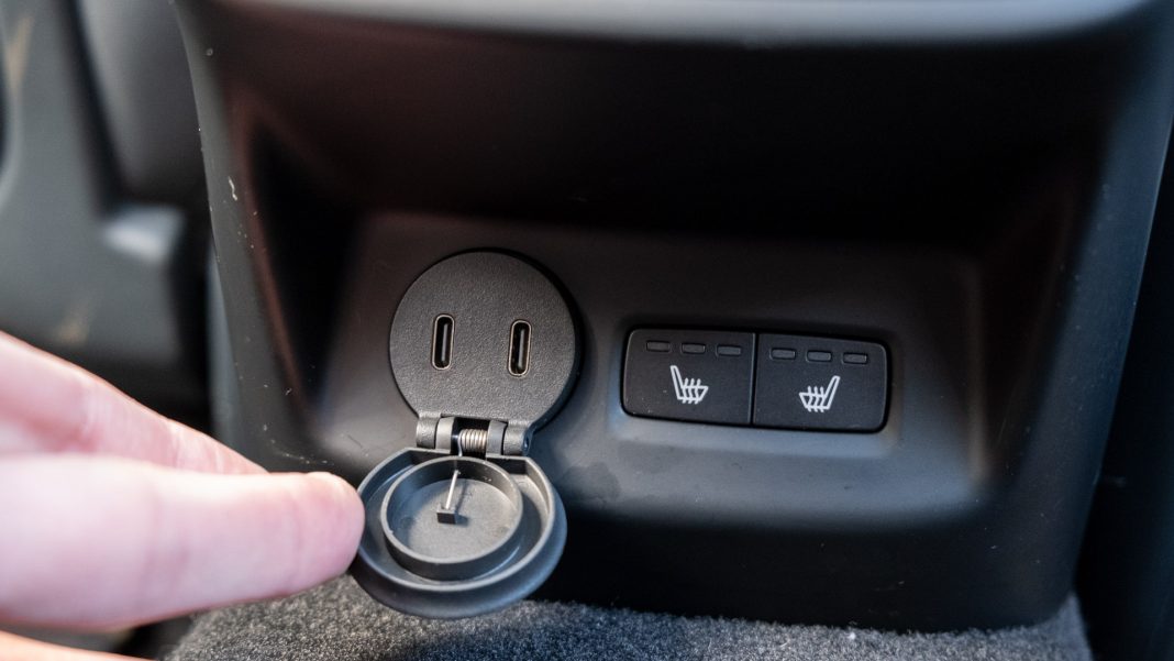 Polestar 2 rear USB
