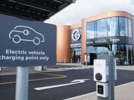 UK government cuts plug-in car grant from £3,000 to £2,500
