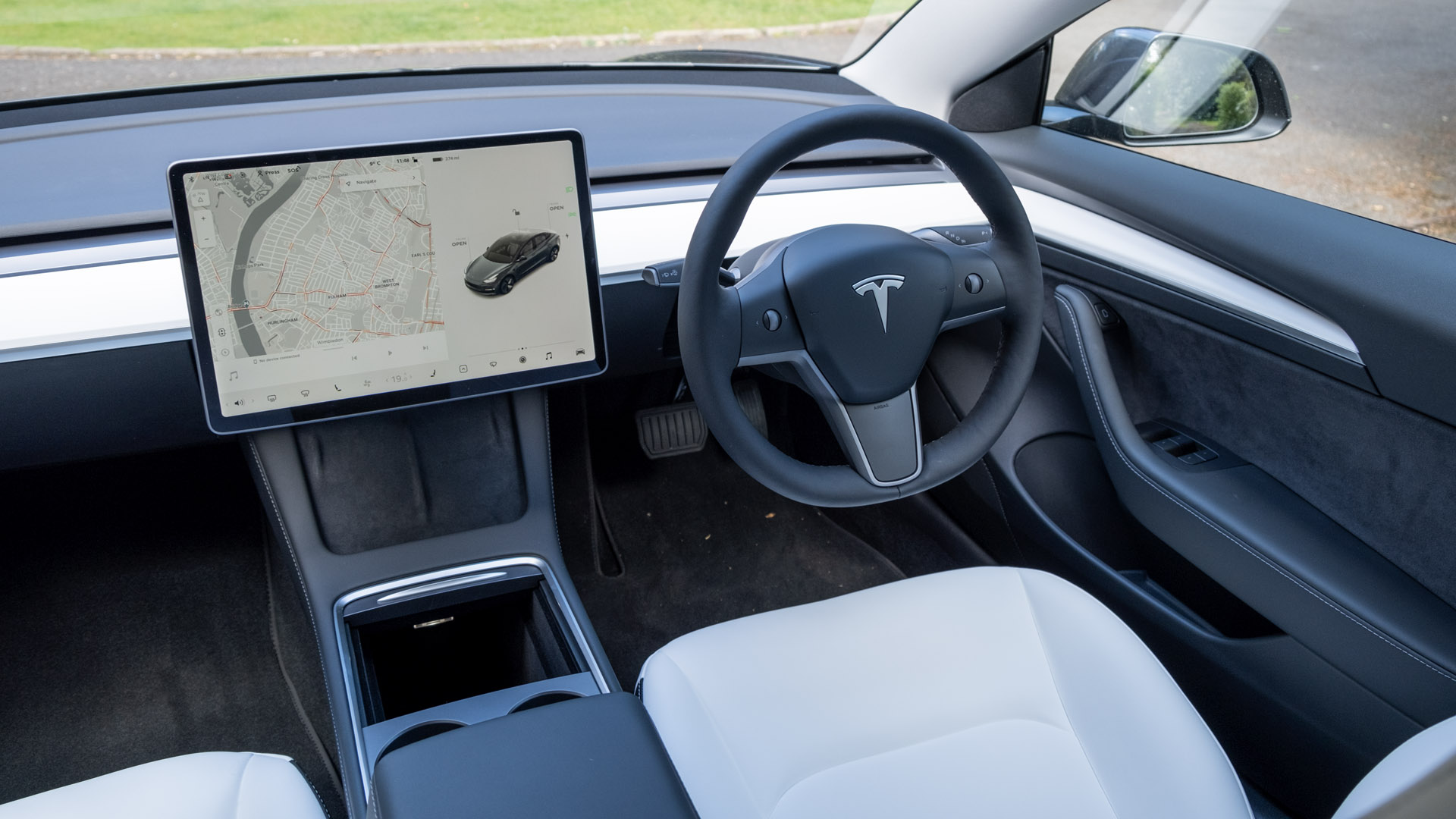 Tesla Model 3 front cabin