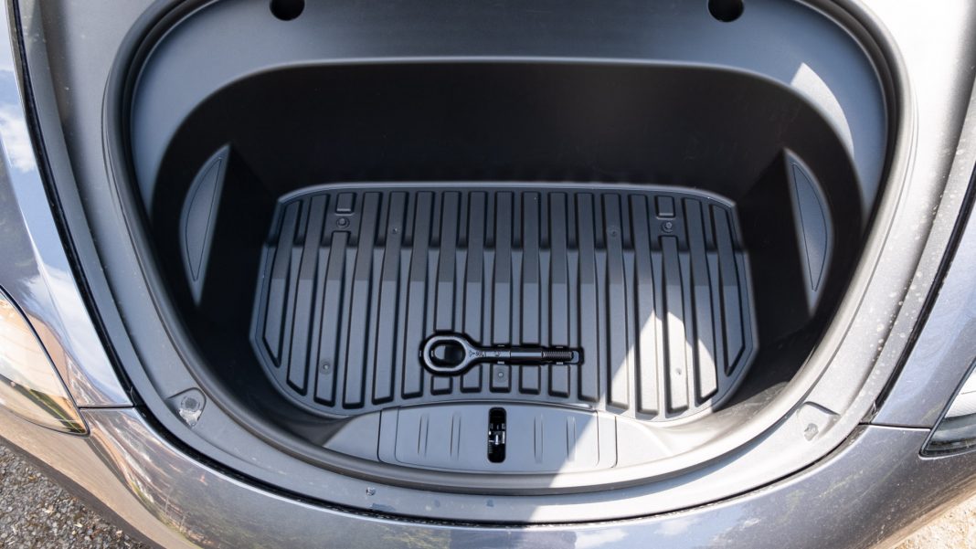 Tesla Model 3 frunk