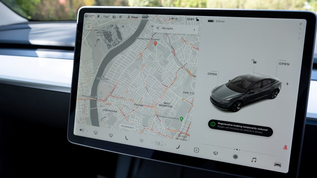 Tesla Model 3 maps