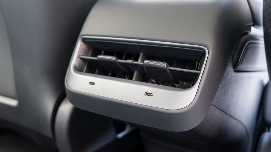Tesla Model 3 rear USB