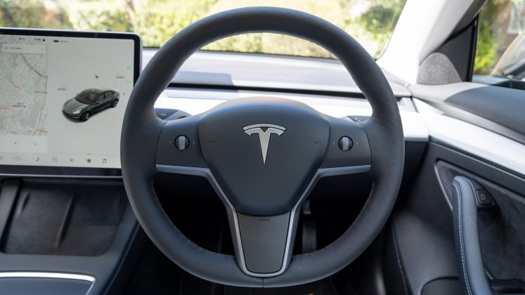 Tesla Model 3 steering wheel