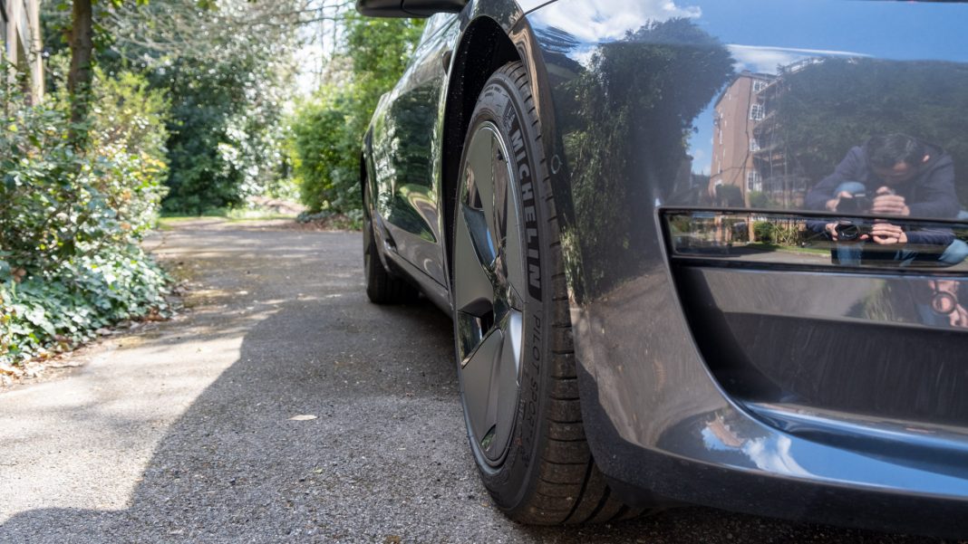 Tesla Model 3 wheels