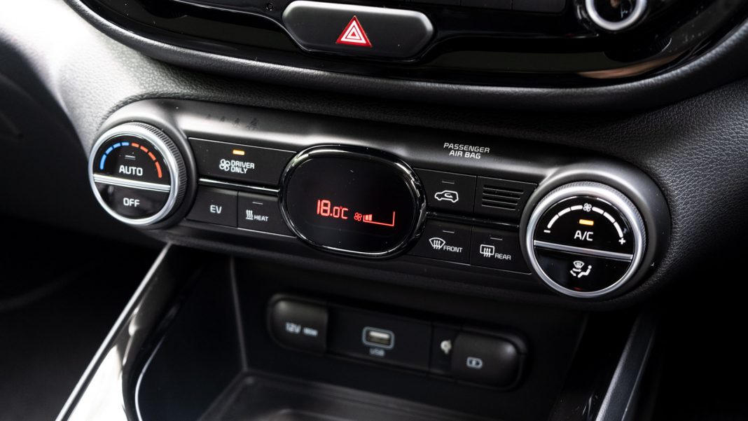 Kia Soul EV climate controls