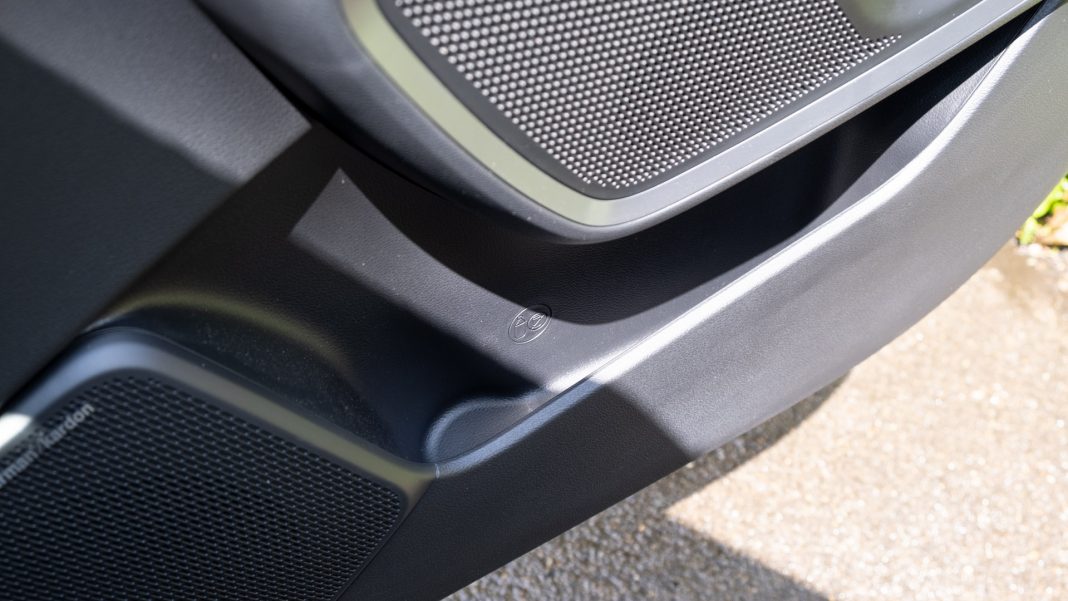 Kia Soul EV front door compartment