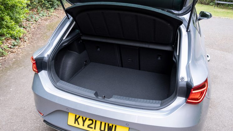 Seat Leon e-Hybrid boot space