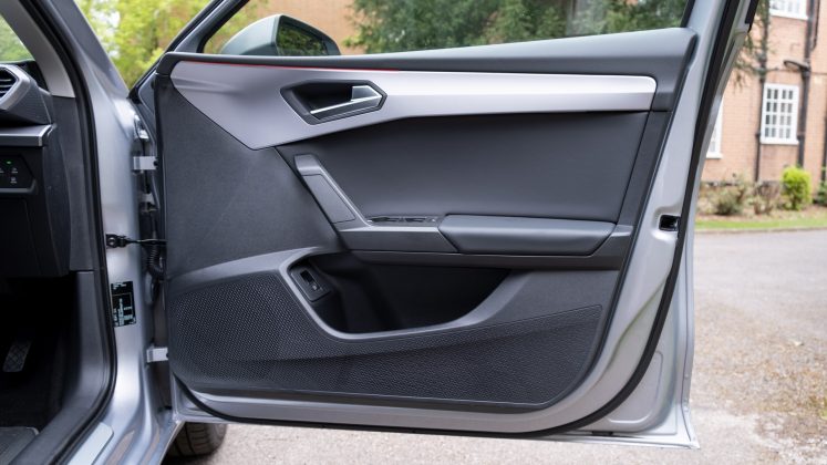 Seat Leon e-Hybrid front door