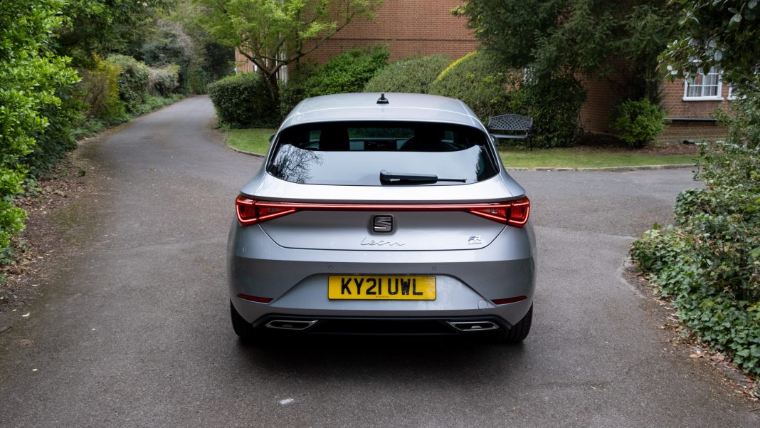 Seat Leon e-Hybrid rear