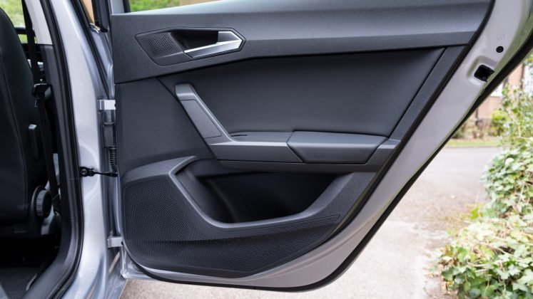 Seat Leon e-Hybrid rear door