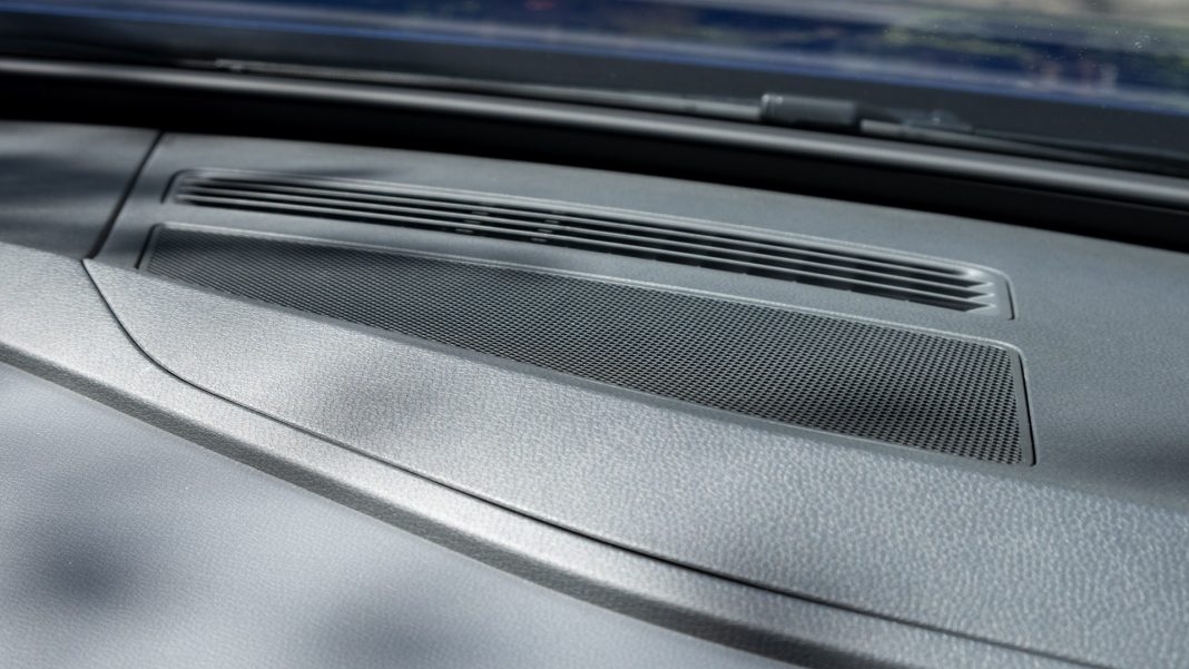 Volkswagen ID.4 dashboard speaker