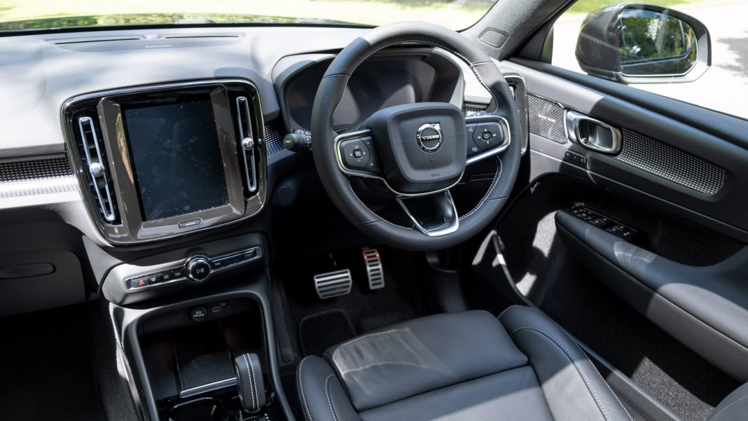Volvo XC40 Recharge Twin front cabin