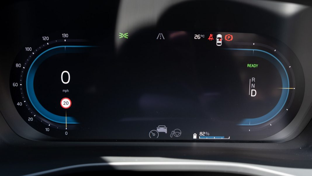 Volvo XC40 Recharge Twin instrument cluster