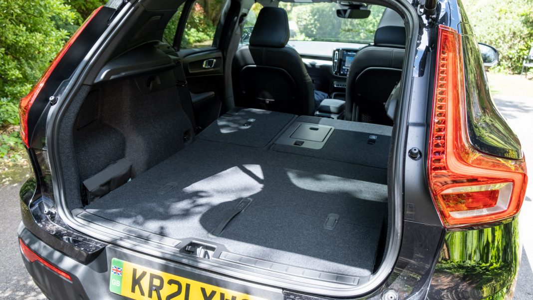 Volvo XC40 Recharge Twin seat down capacity