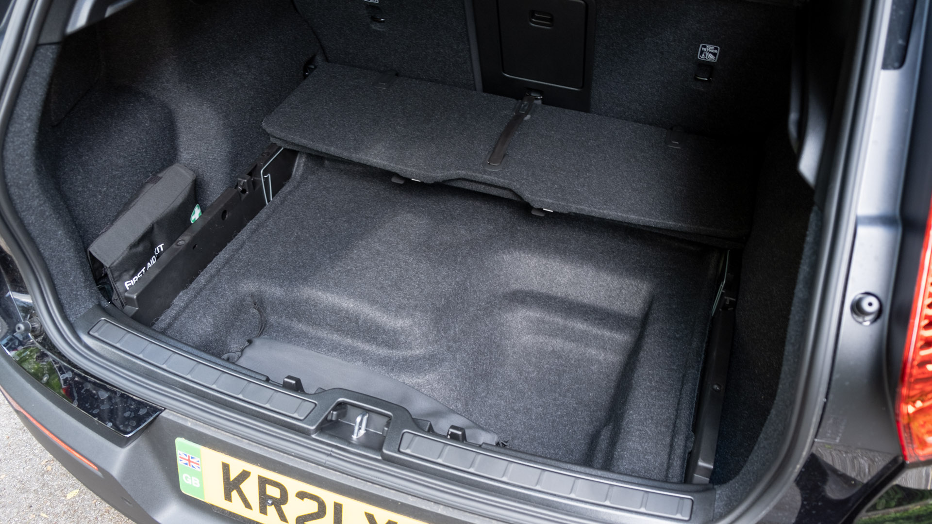 Volvo XC40 Recharge Twin underfloor