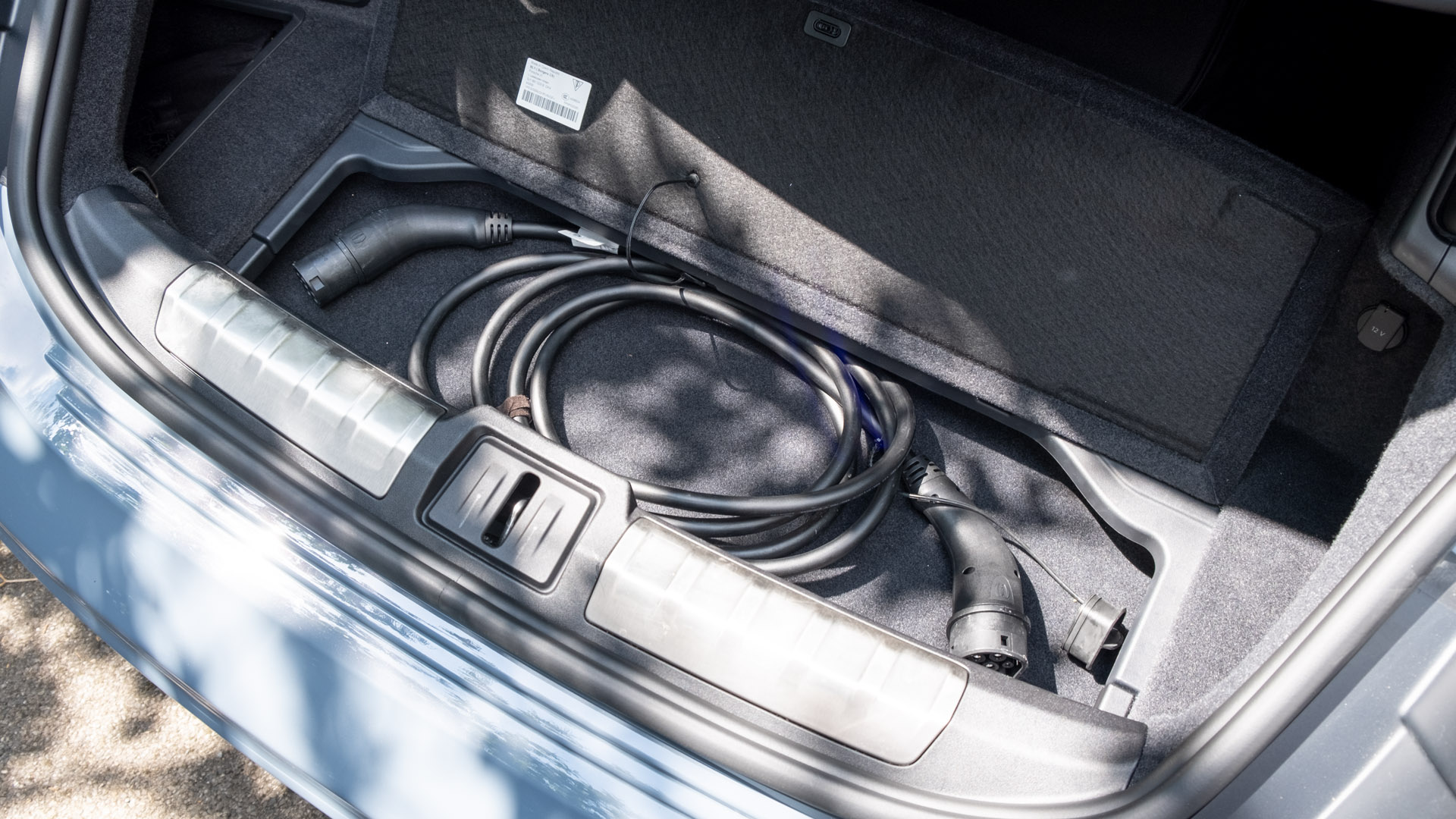 Audi e-tron GT cable storage