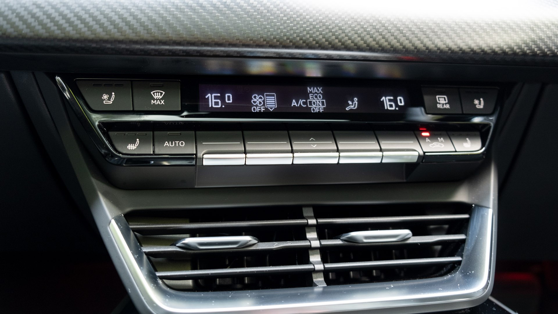 Audi e-tron GT climate controls