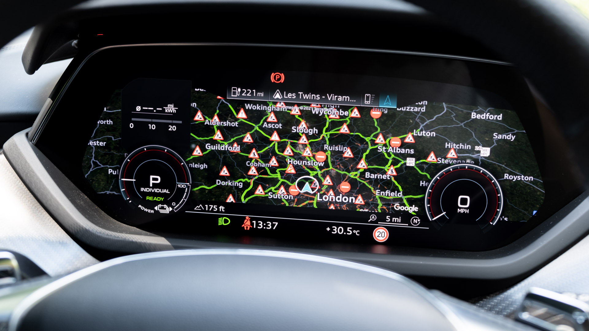 Audi e-tron GT instrument cluster maps