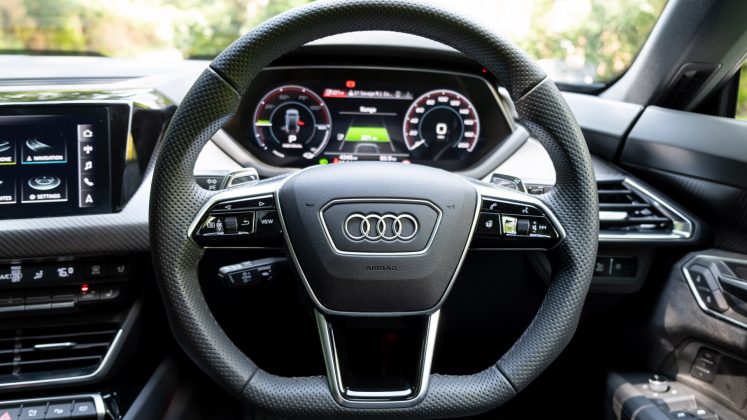 Audi e-tron GT steering