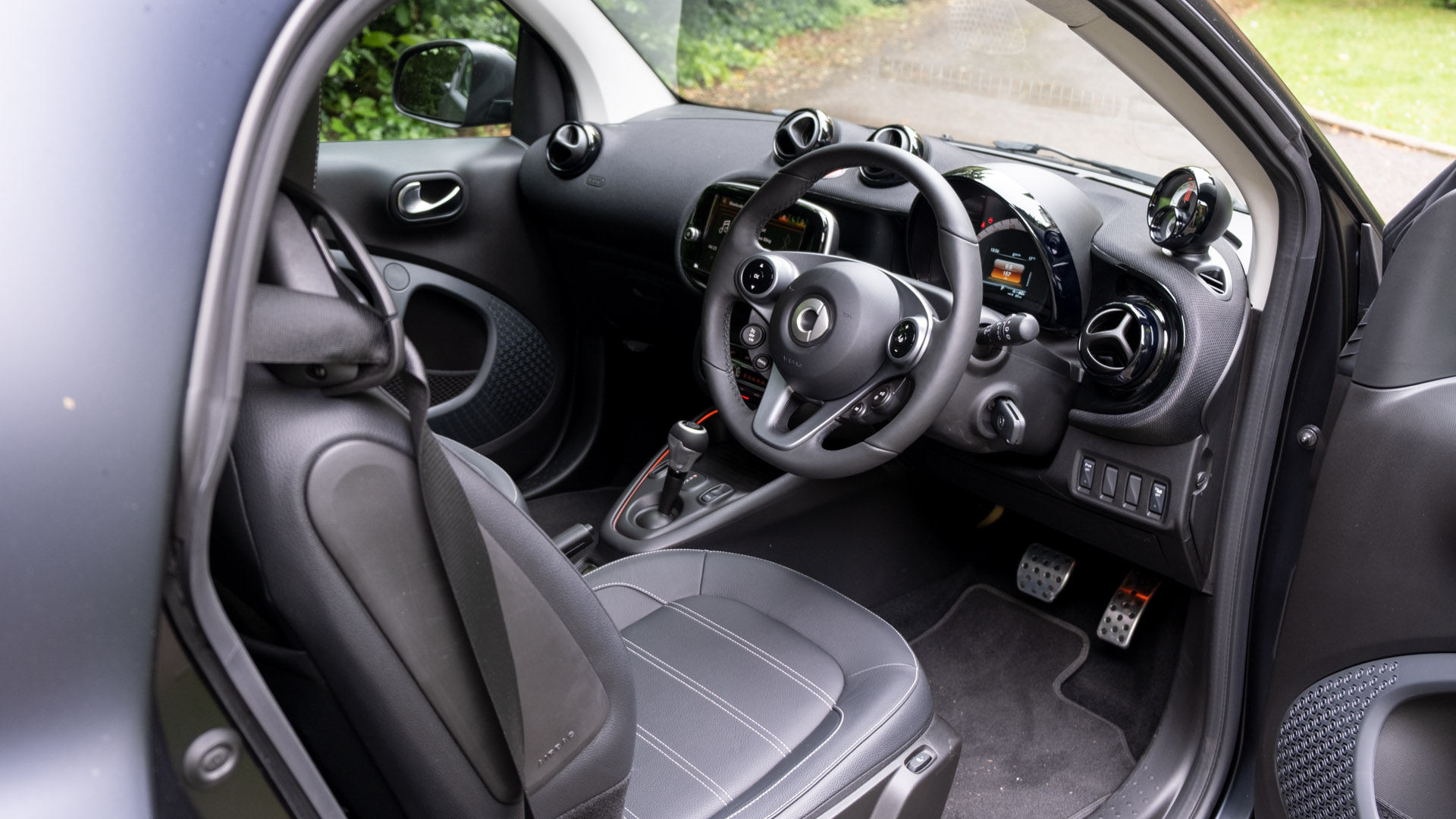 Smart EQ Fortwo review (2024): The best city car? - TotallyEV