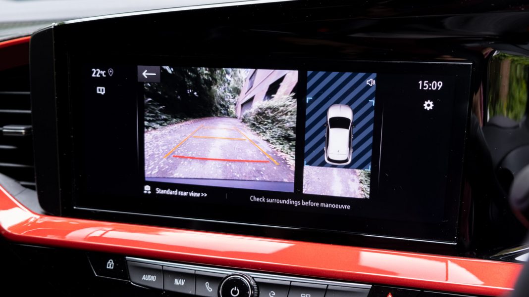 Vauxhall Mokka-e camera