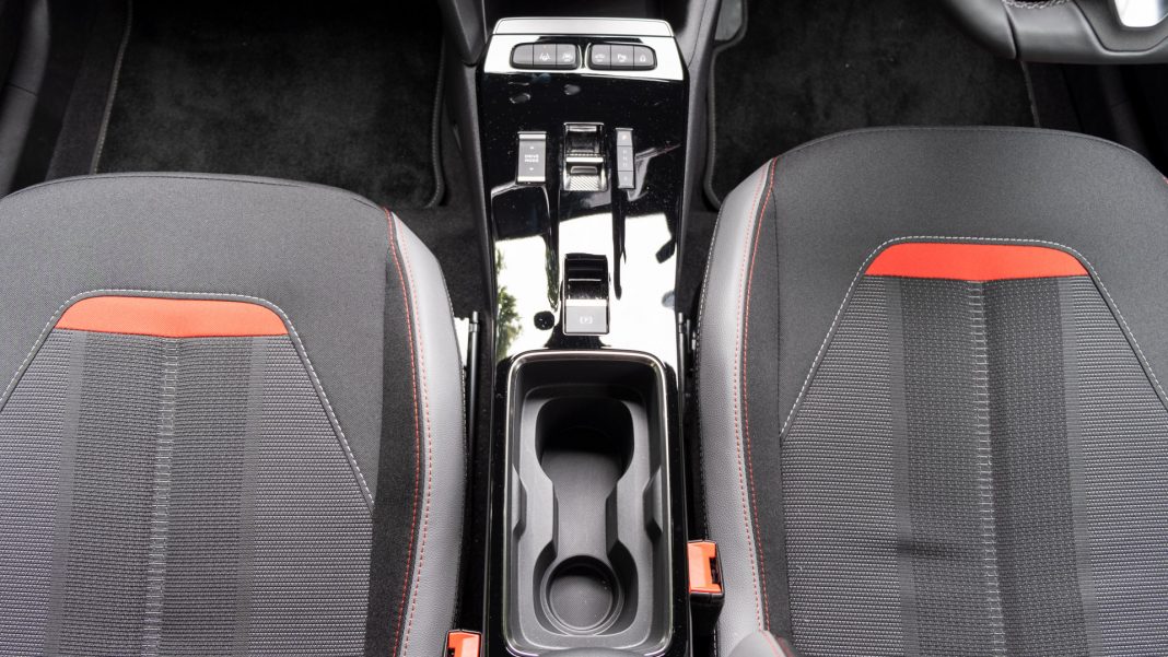 Vauxhall Mokka-e centre console