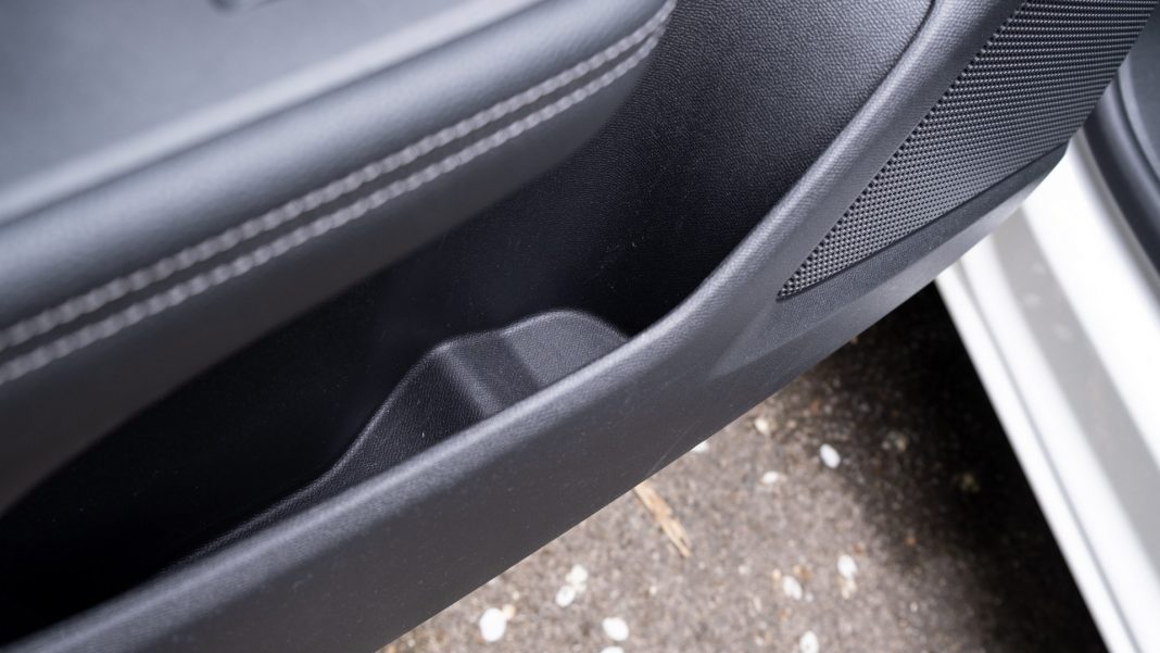 Vauxhall Mokka-e front door space