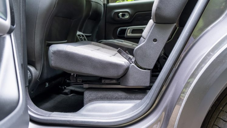 Citroen C5 Aircross Hybrid rear seat comfort