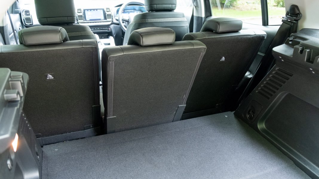 Citroen C5 Aircross Hybrid rear seat design