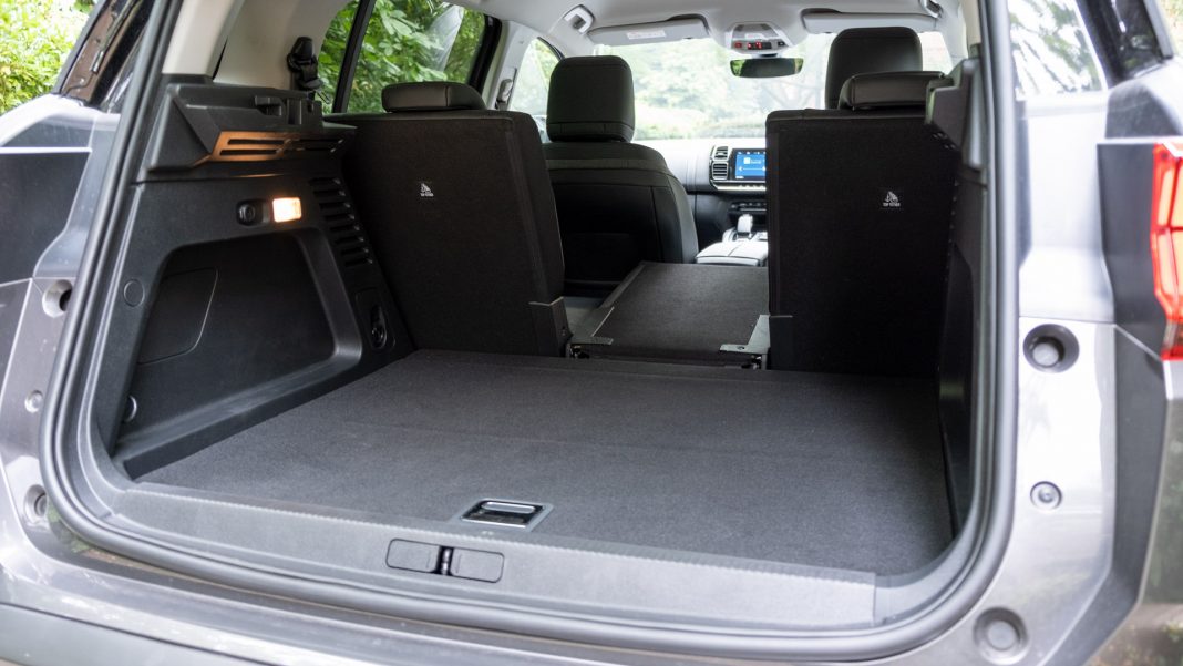 Citroen C5 Aircross Hybrid seat down