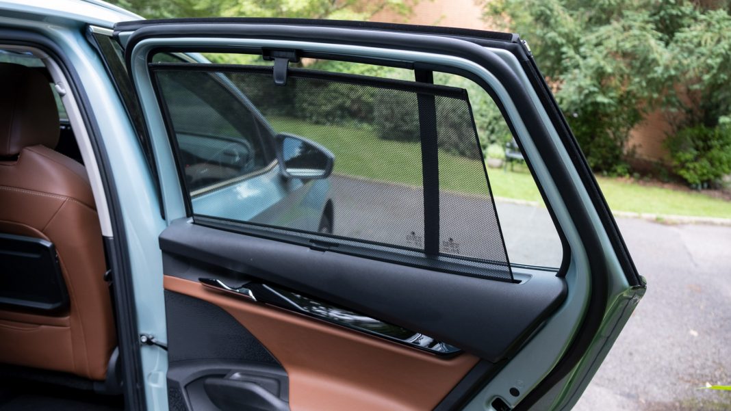 Skoda Enyaq iV blind
