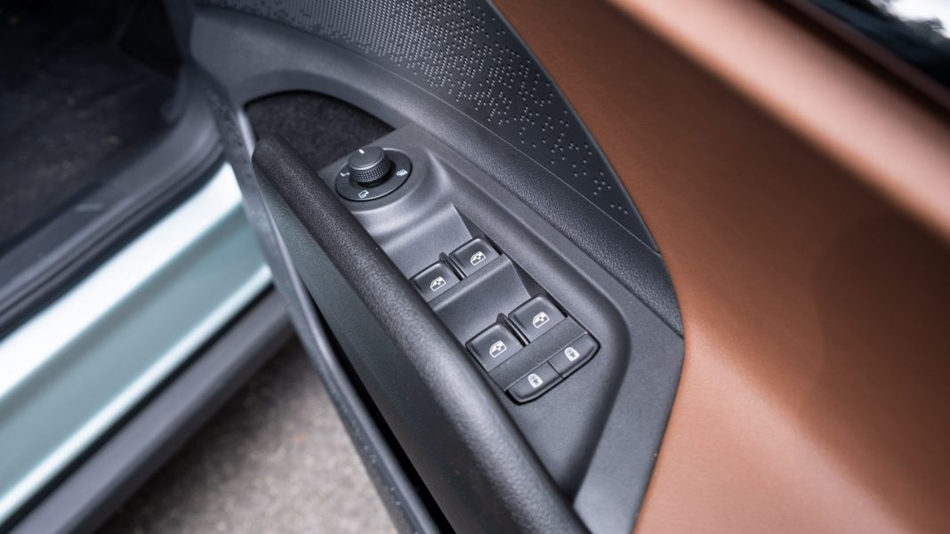 Skoda Enyaq iV buttons