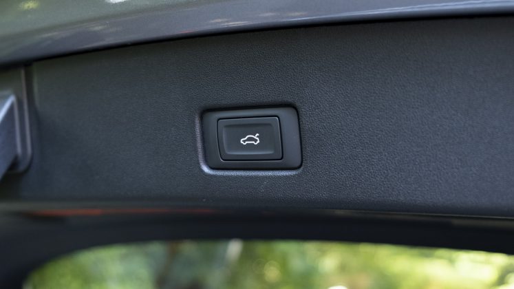 Audi Q4 e-tron boot button