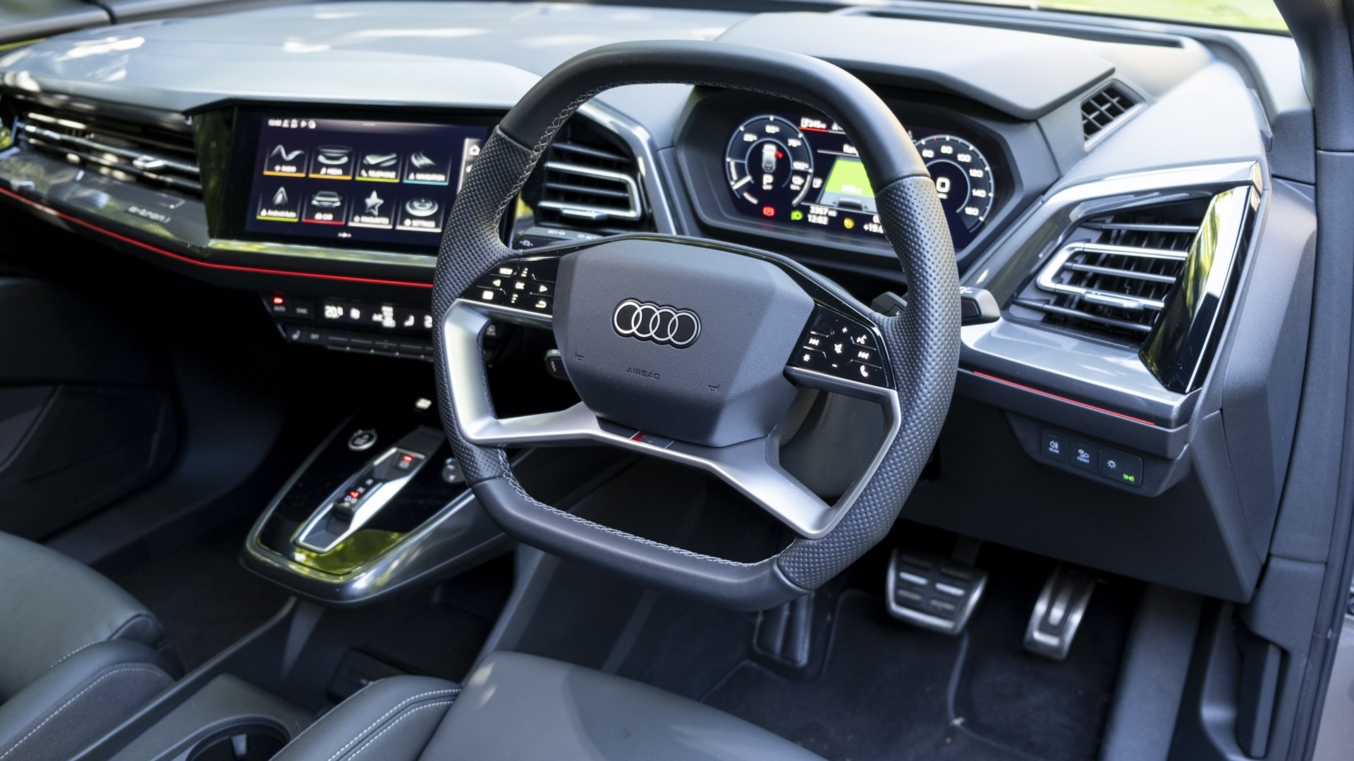 Audi Q4 e-tron cabin design