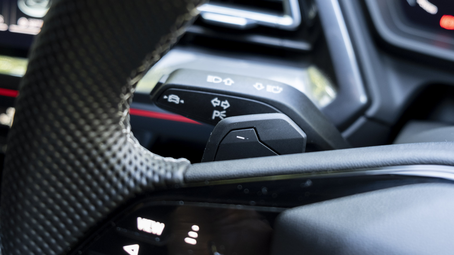 Audi Q4 e-tron flappy paddles