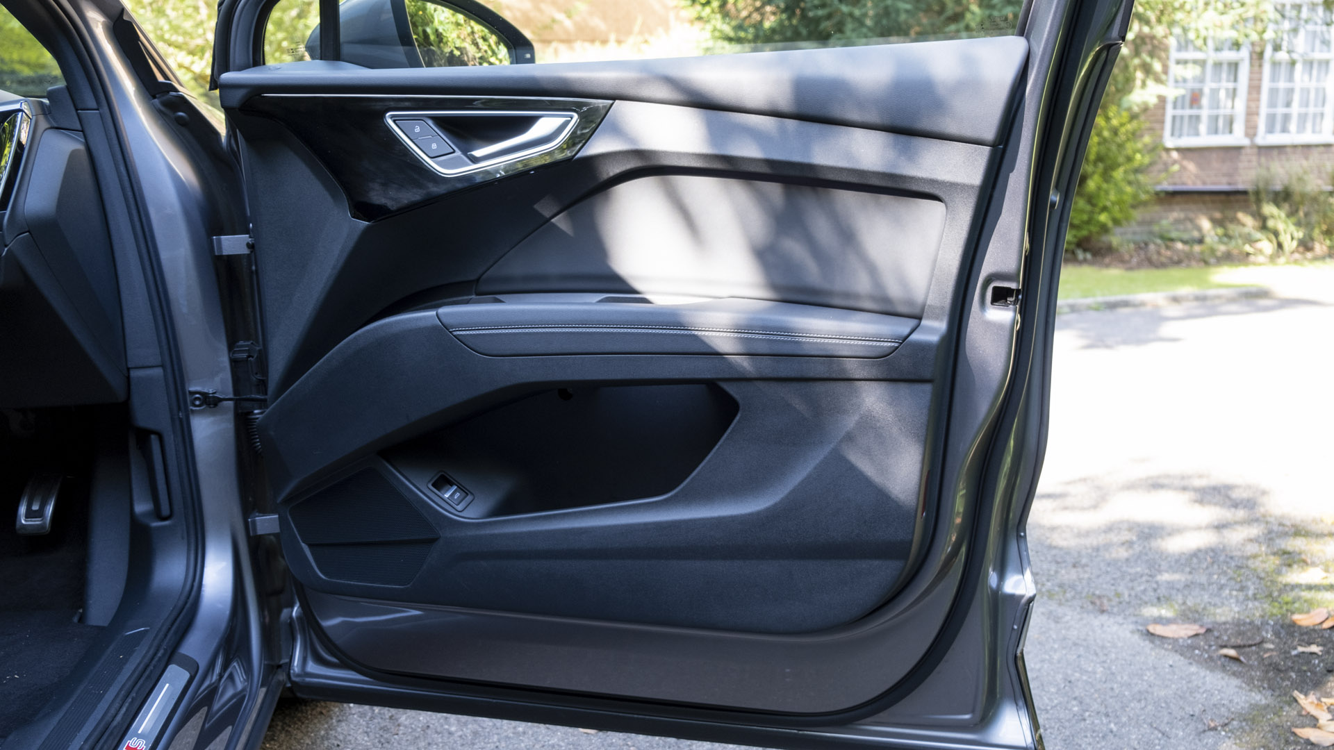 Audi Q4 e-tron front door