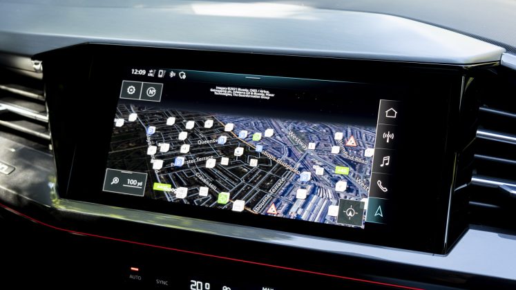 Audi Q4 e-tron maps