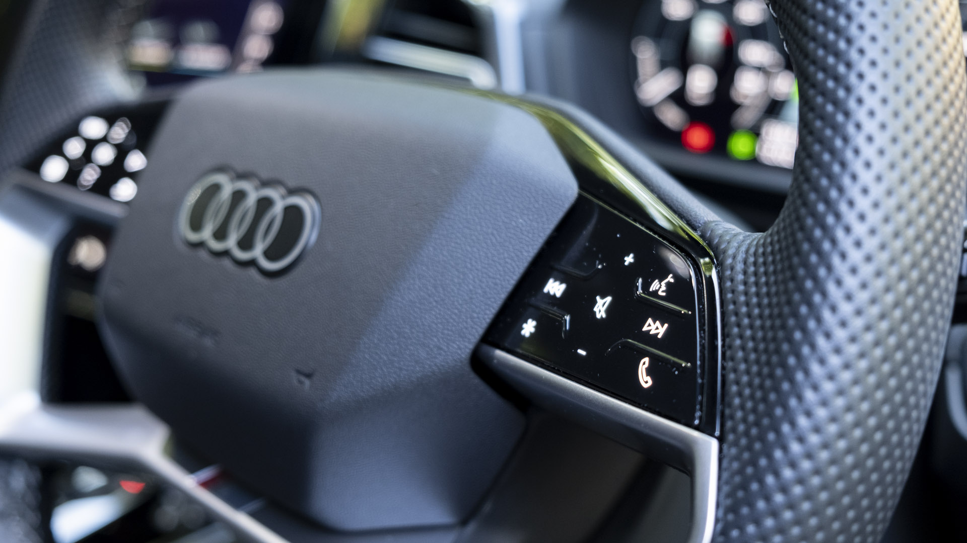 Audi Q4 e-tron touch buttons