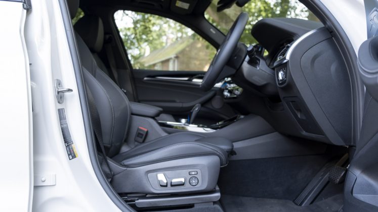 BMW iX3 electric seats