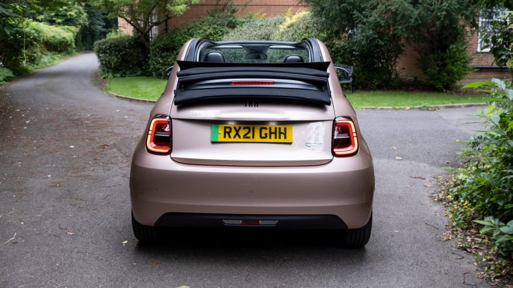 Fiat 500 Electric rear roof