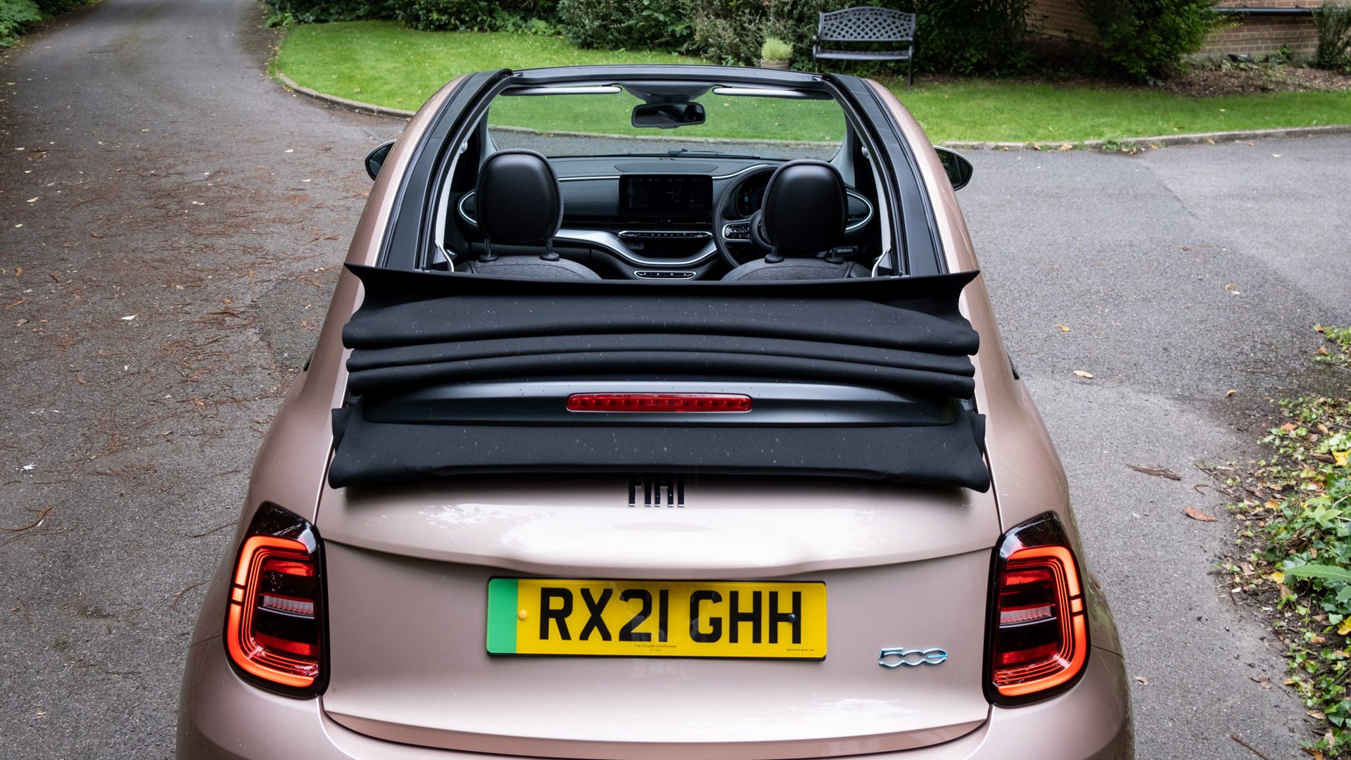 Fiat 500 Electric rear roof down