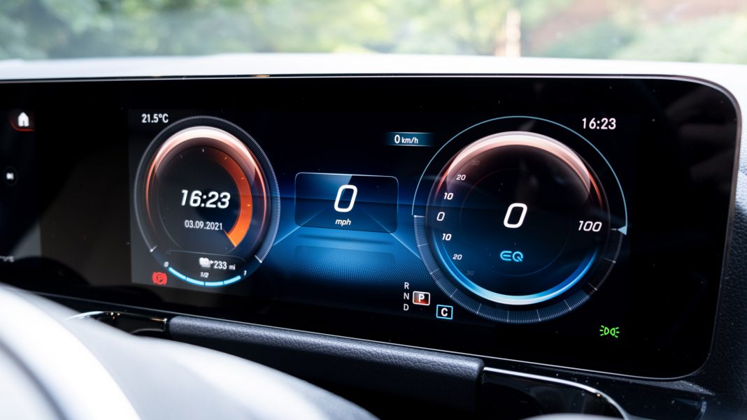 Mercedes EQA MBUX