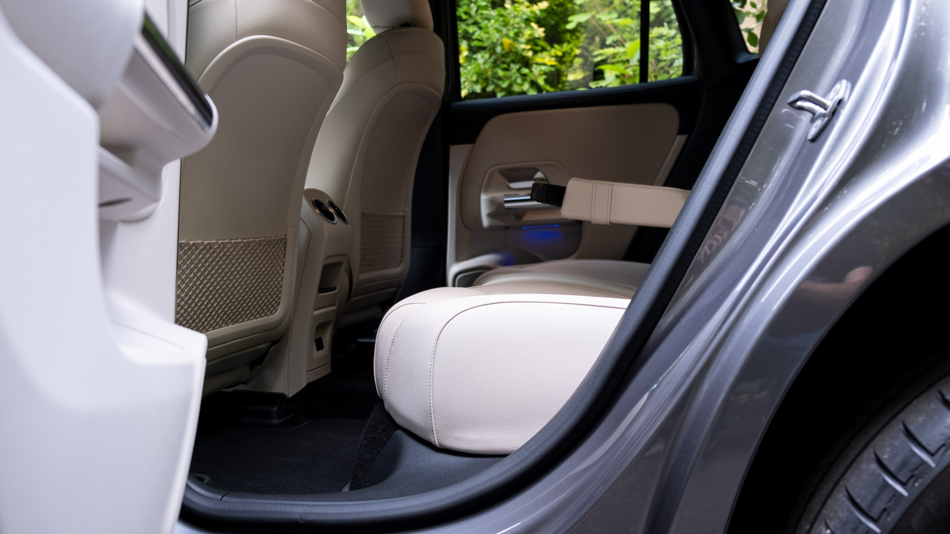 Mercedes EQA rear seat design