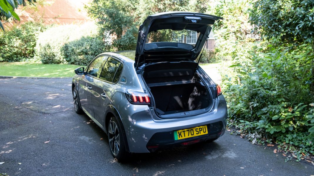 Peugeot e-208 boot design